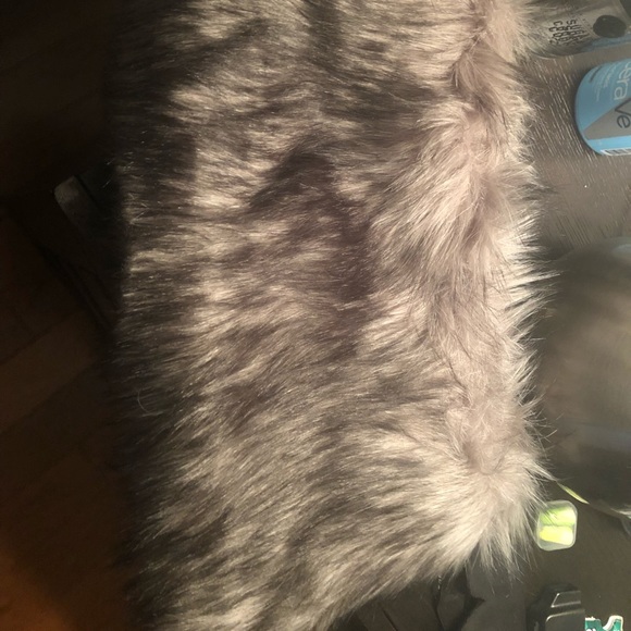 Michael Kors faux fur scarf - Picture 1 of 2